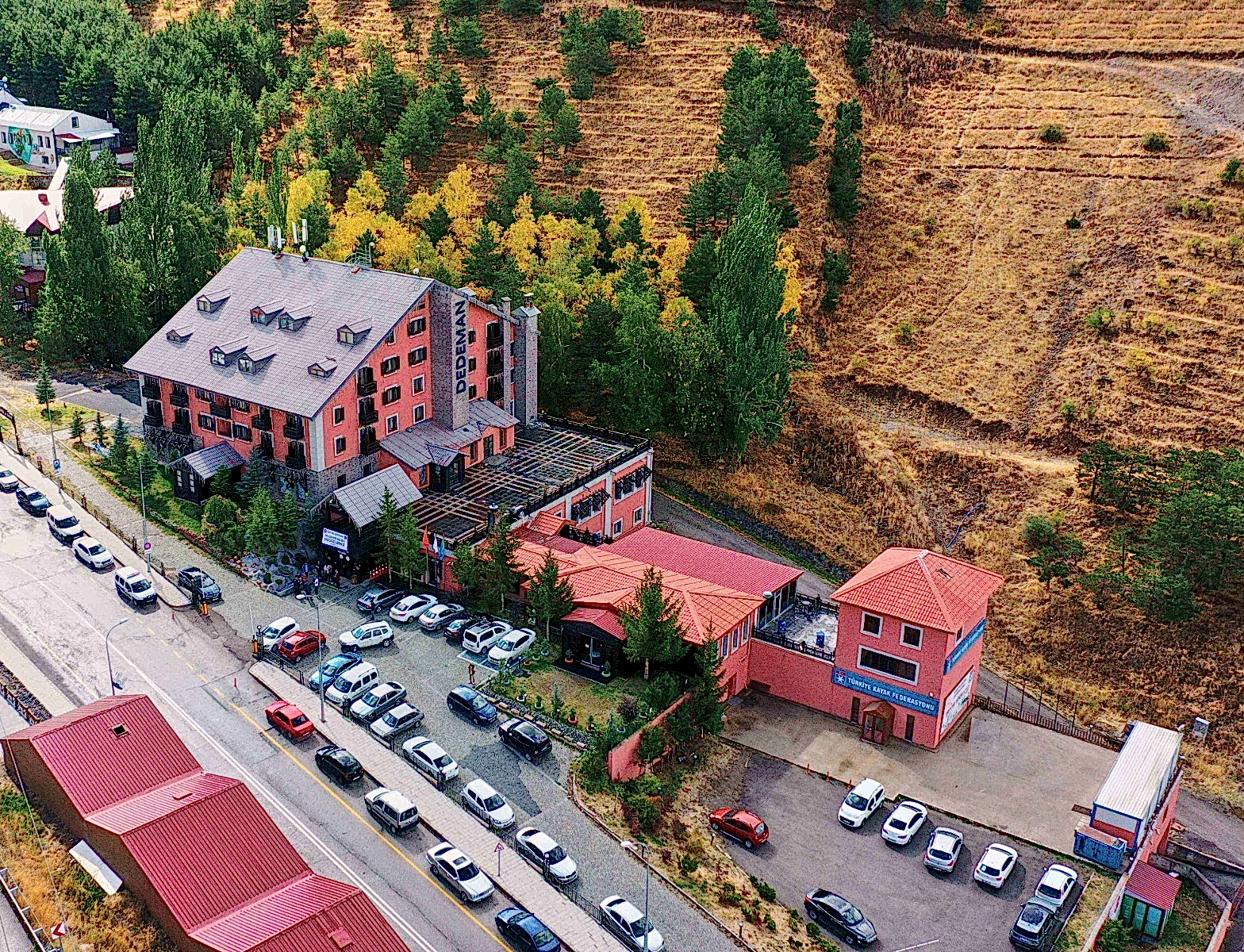 Dedeman Palandoken Ski Lodge