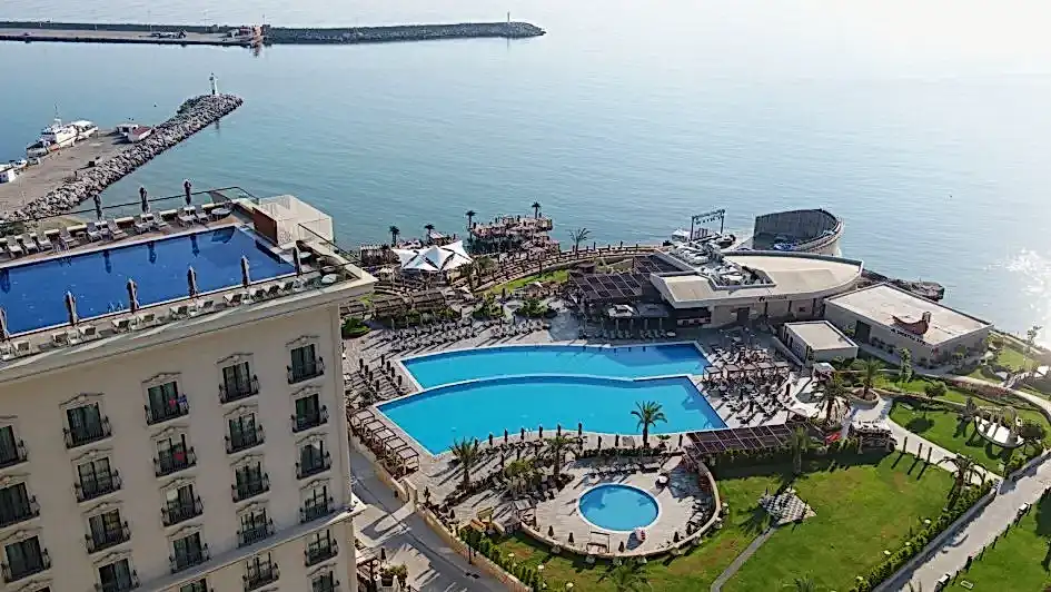 LORD'S PALACE HOTEL & SPA
